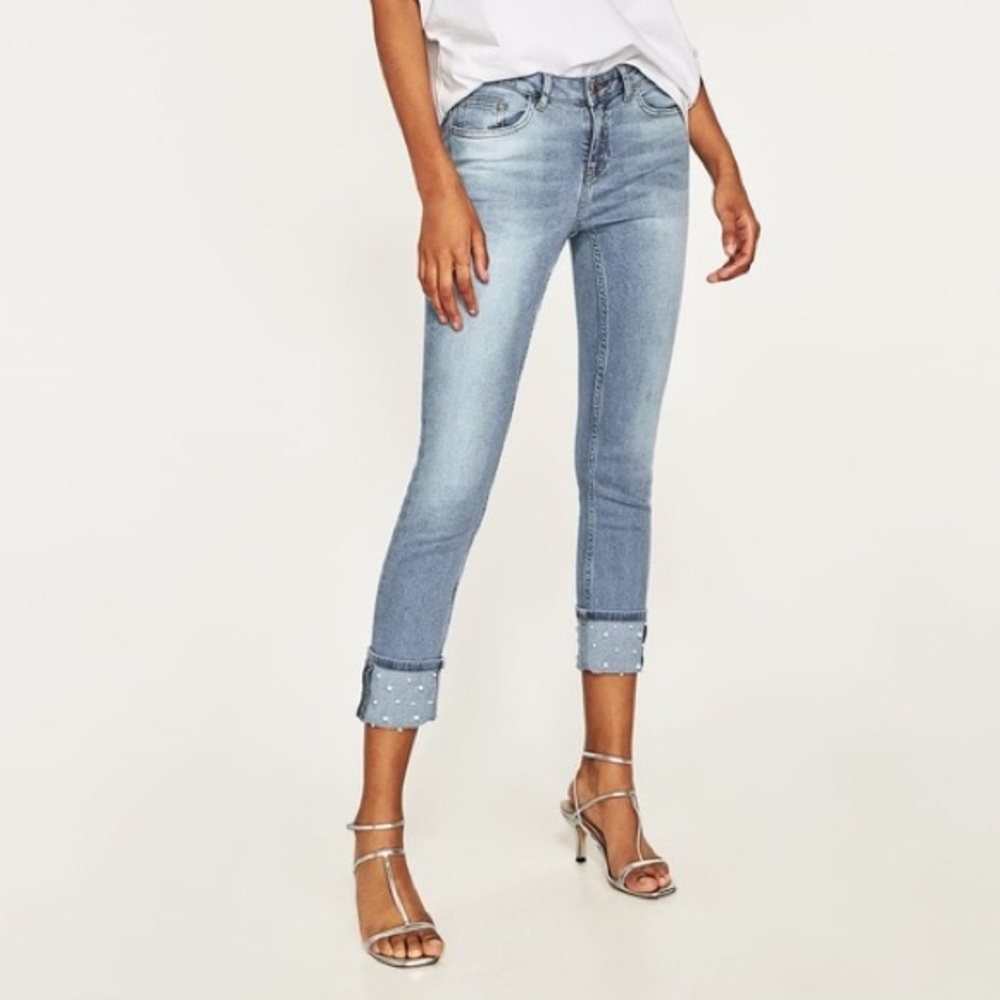 Zara Pearled Cuff Lt Wash Skinny Jean